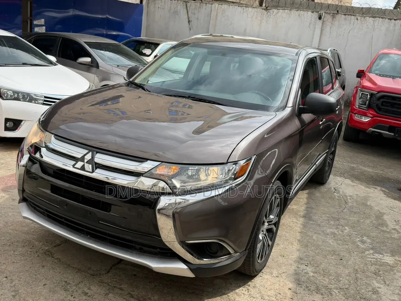 Mitsubishi Outlander 2016