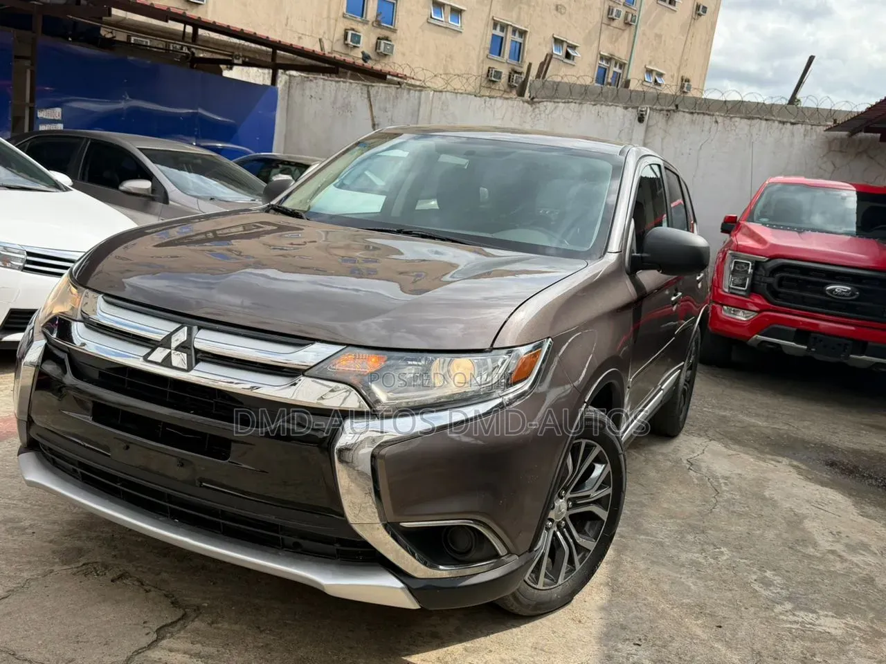 Mitsubishi Outlander 2016