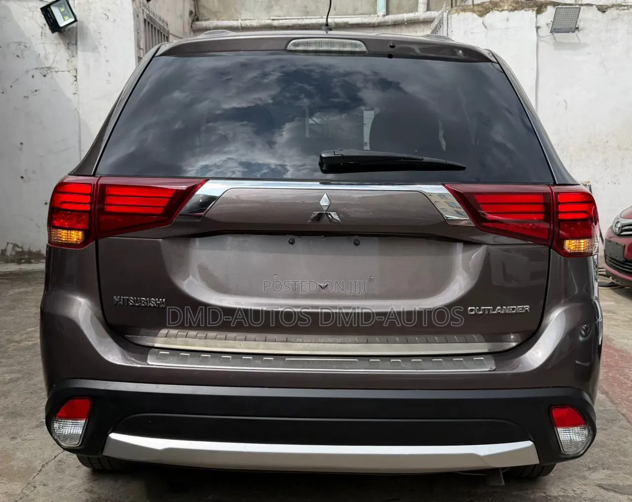 Mitsubishi Outlander 2016