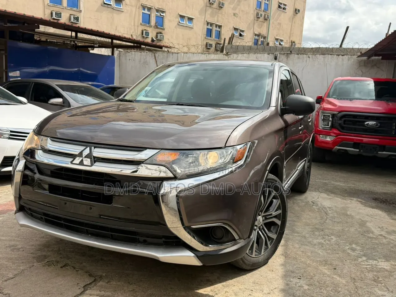 Mitsubishi Outlander 2016