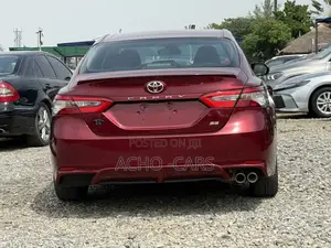 Toyota Camry 2018 Maroon