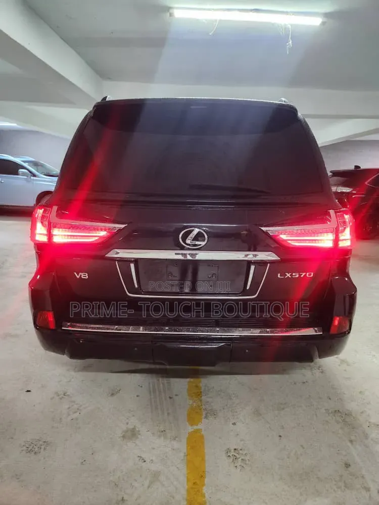 Lexus LX 570 AWD 2013 Black