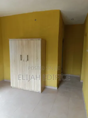 Furnished 3bdrm Block of Flats in Radio, Erunwe for rent