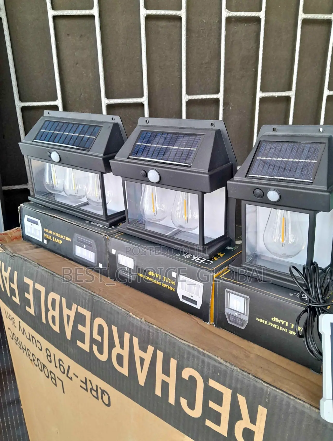 Solar Wall Lamp + Motion Sensor
