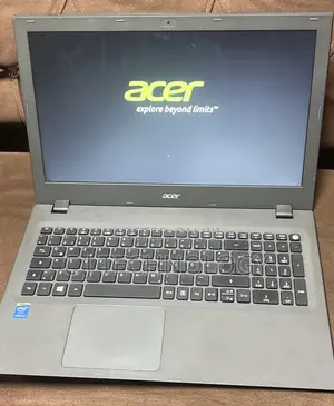 Laptop Acer Aspire 5570 4GB Intel Core i3 HDD 500GB