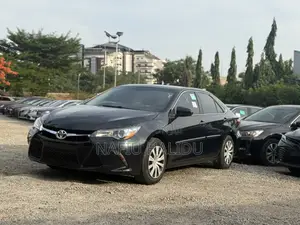 Toyota Camry 2016 Black