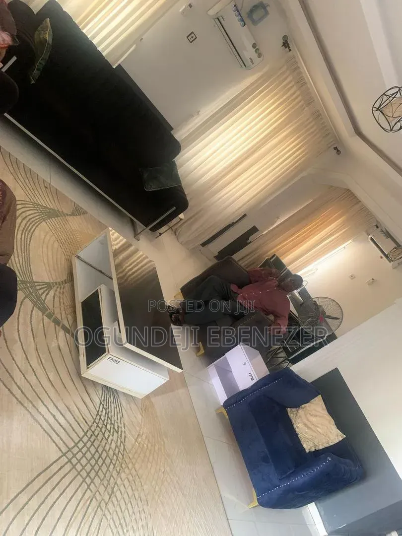 4bedroom Service Bungalow