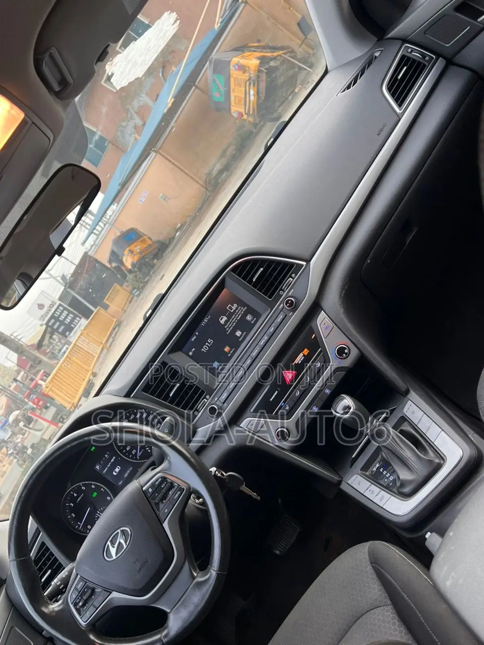 Hyundai Elantra SE 2018 White