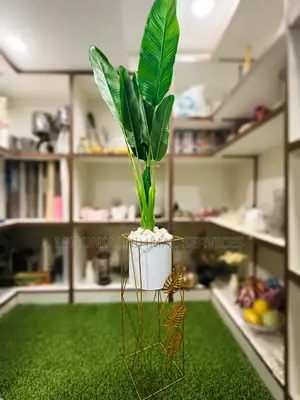 Luxurious 3-in-1 Artificial Plant Stand Set