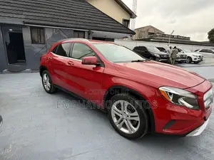Mercedes-Benz GLA 250 2015