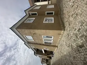3bdrm Apartment in Olokonla Estate for rent