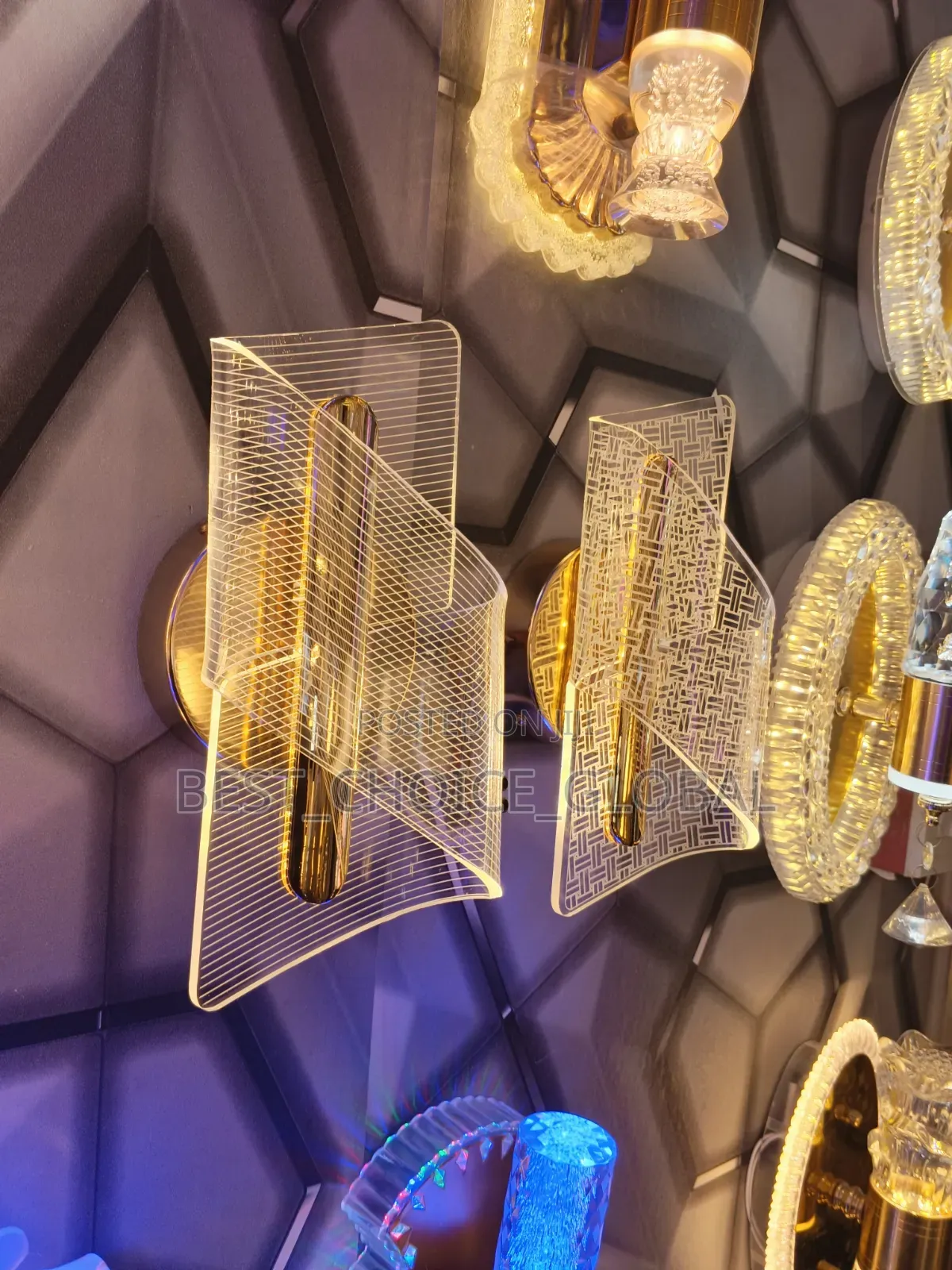 Unique Rooms Wall Bracket Light