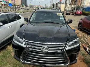 Lexus LX 2018 Black