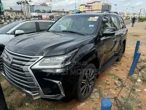 Lexus LX 2018 Black