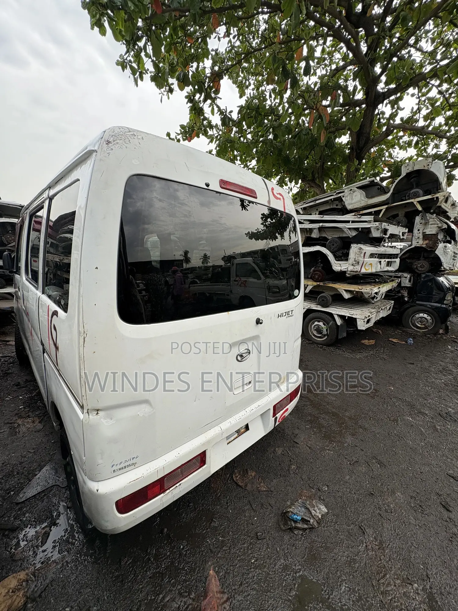 Daihatsu Hijet 2012 White