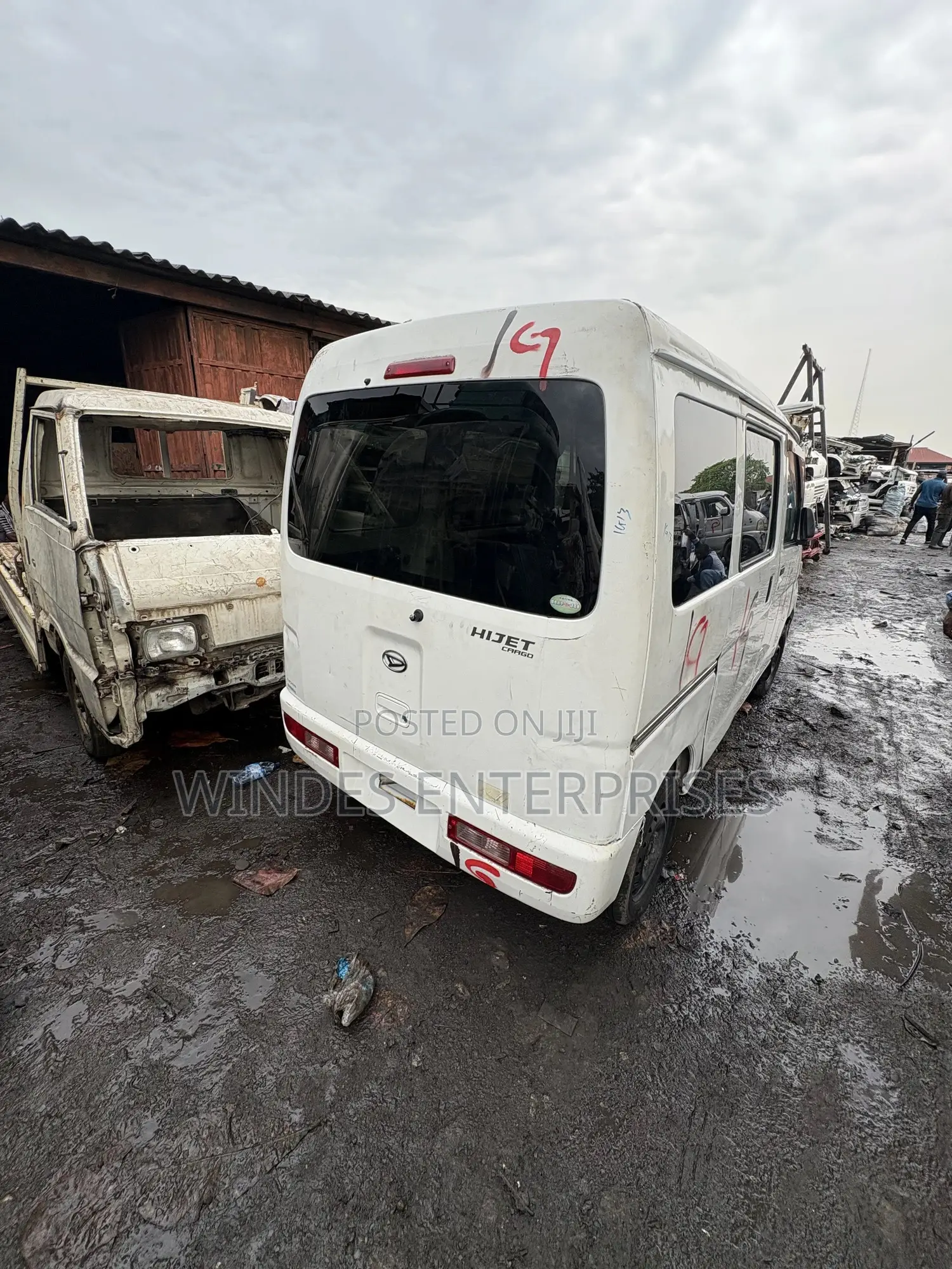 Daihatsu Hijet 2012 White