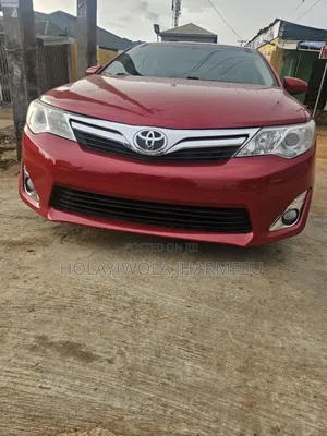 Toyota Camry XLE V6 4dr Sedan (3.5L 6cyl 6A) 2013 Red