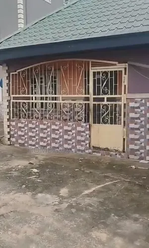 2bdrm Block of Flats in Obio-Akpor for sale