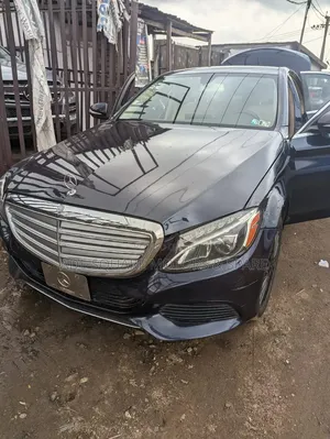 Mercedes-Benz C300 2015 Black