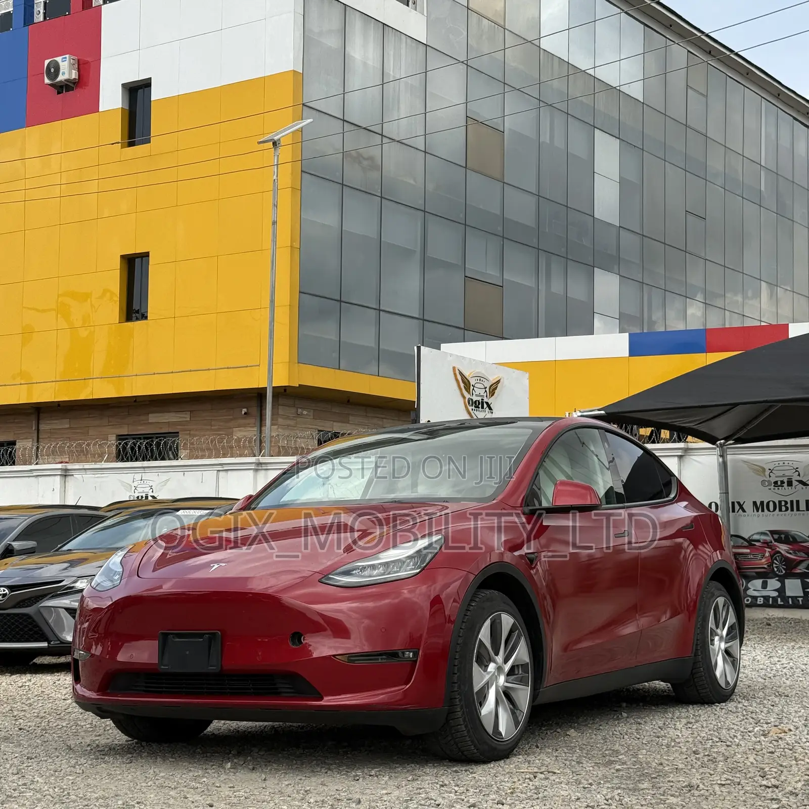 Tesla Model Y 2021 Red