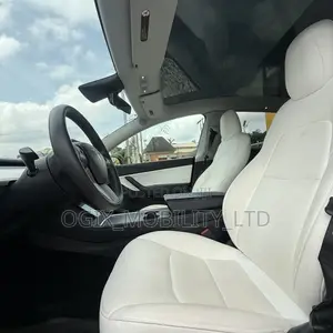 Tesla Model Y 2021 Red