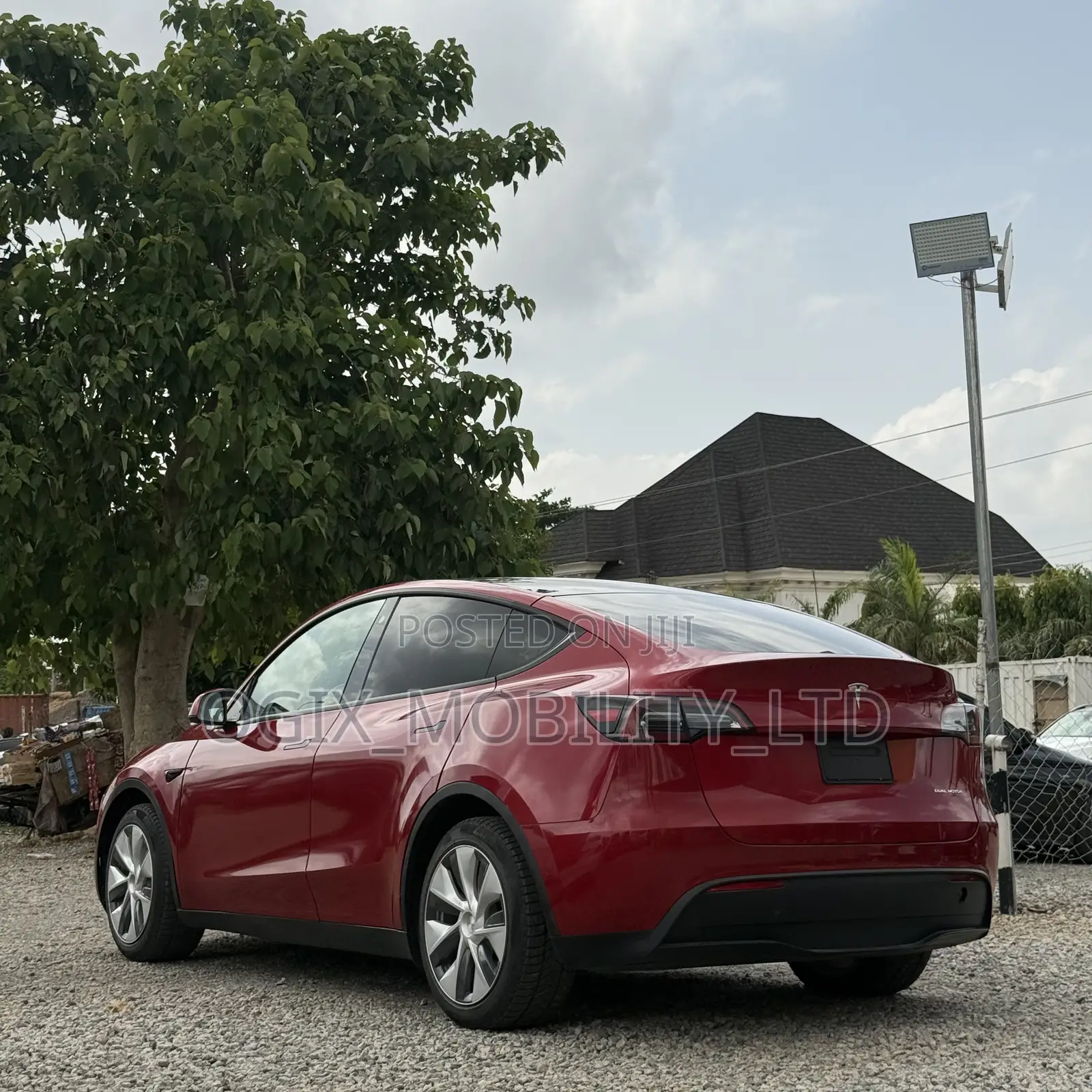 Tesla Model Y 2021 Red