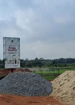 Land at Arepo