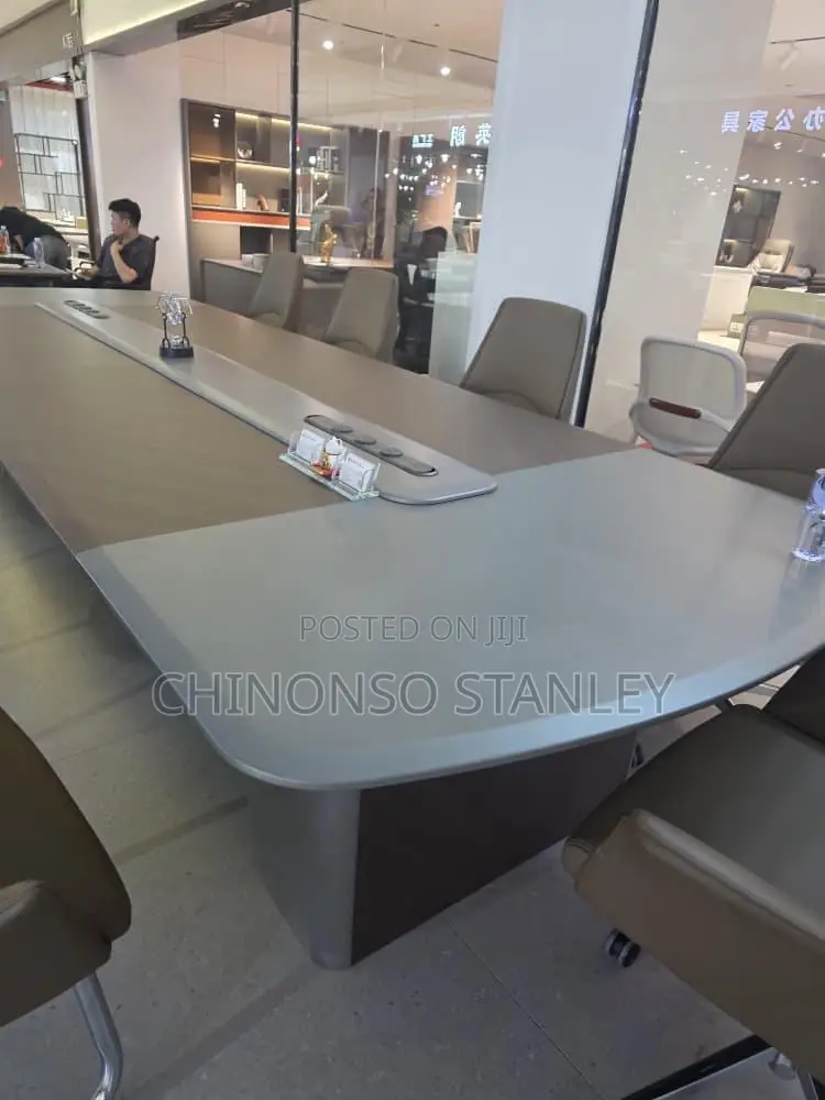 Executive Conference Table With 16 Chairs Md2