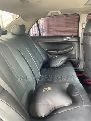 Honda Accord 2004 Silver