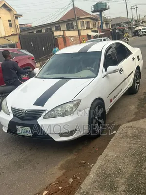Toyota Camry 3.0 V6 Automatic 2006 White