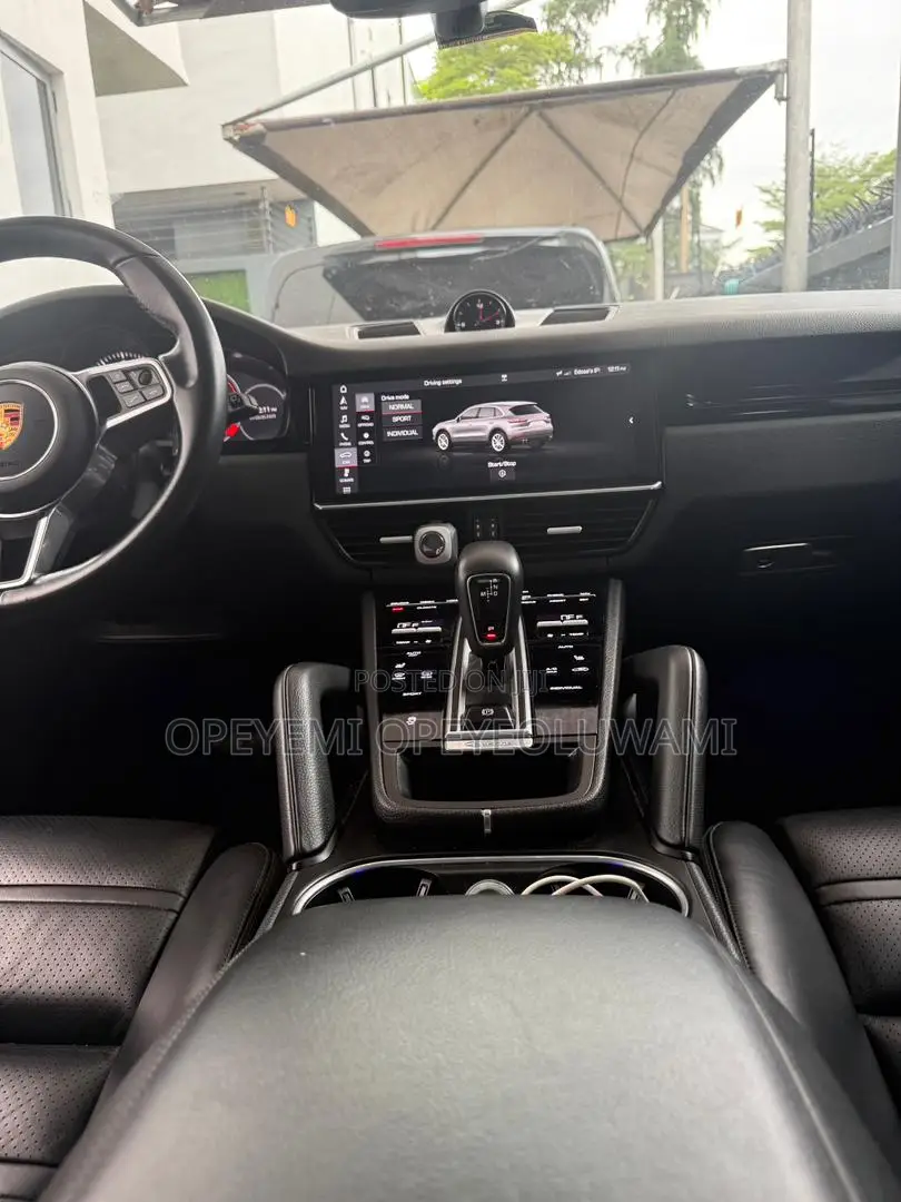 Porsche Cayenne S AWD 2019 Black