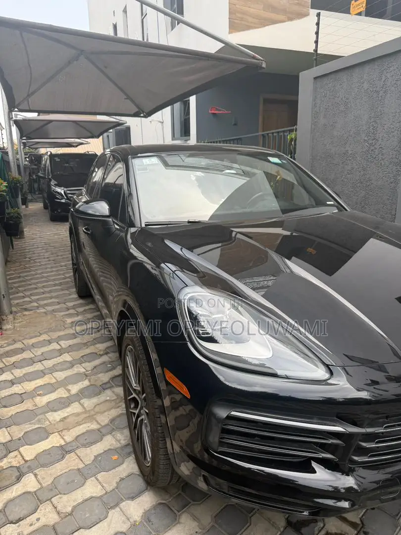 Porsche Cayenne S AWD 2019 Black