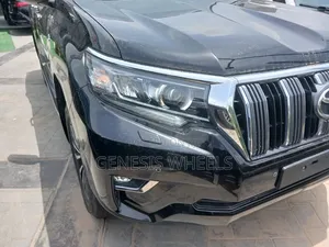 New Toyota Land Cruiser Prado 2.8 2023 Black