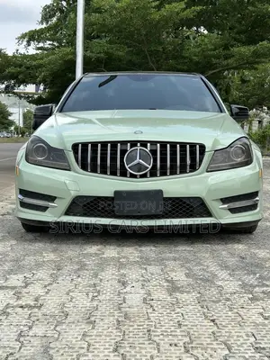 Mercedes-Benz C300 Sport 4Matic Sedan AWD (3.5L 6cyl 7A) 2013 Green