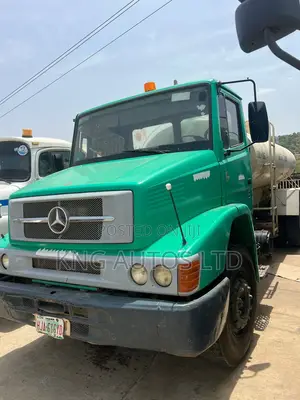 Water Tanker Mercedes