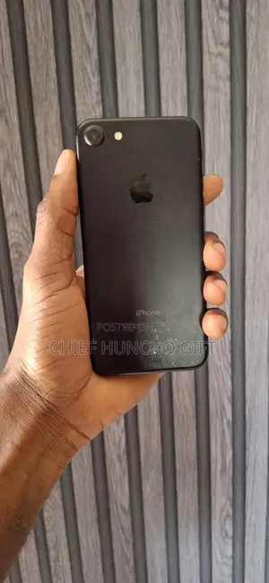 Apple iPhone 7 32 GB Black