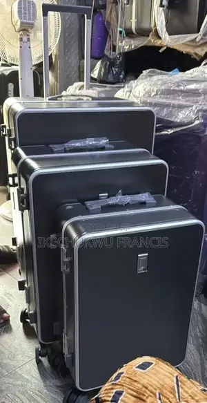 King Premium Aluminium Luggage Set