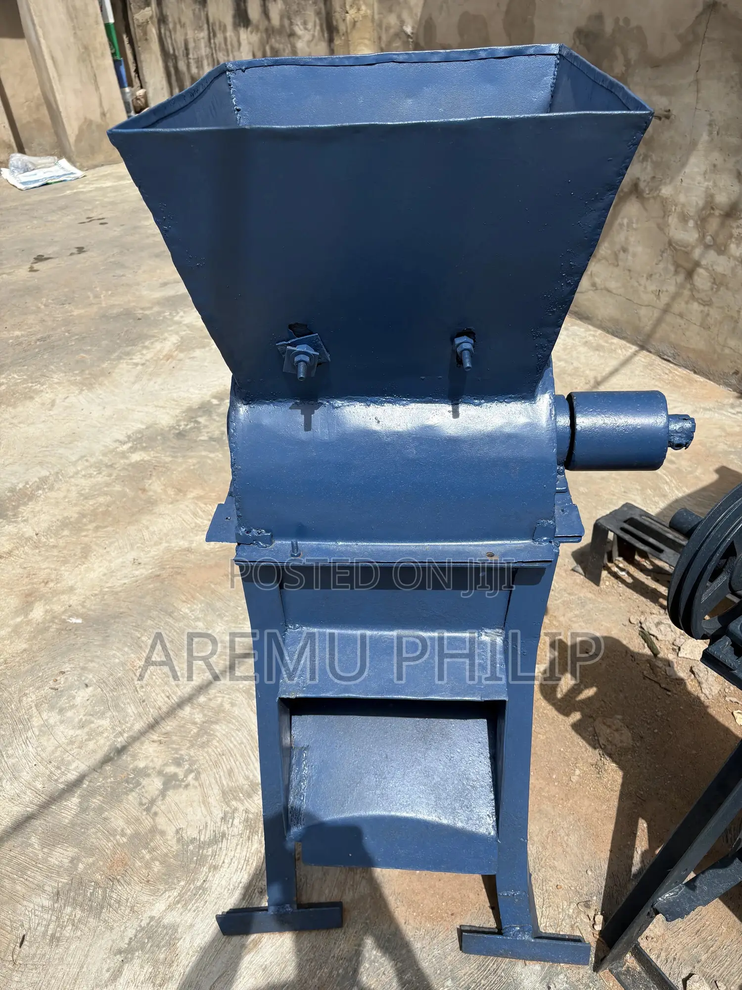 Cassava Grating Machine