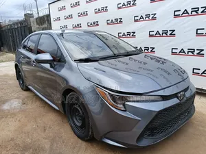 Toyota Corolla LE 2021 Blue