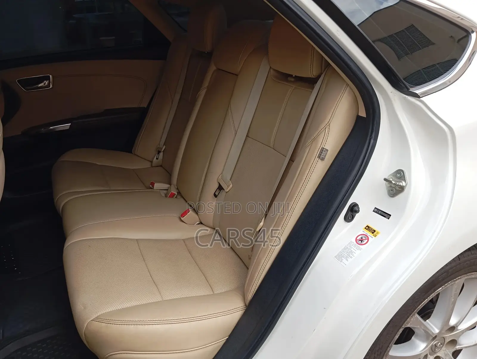 Toyota Avalon 2013 White