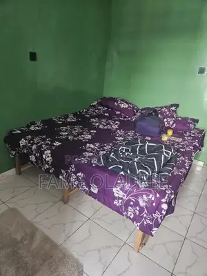 Bed King Size