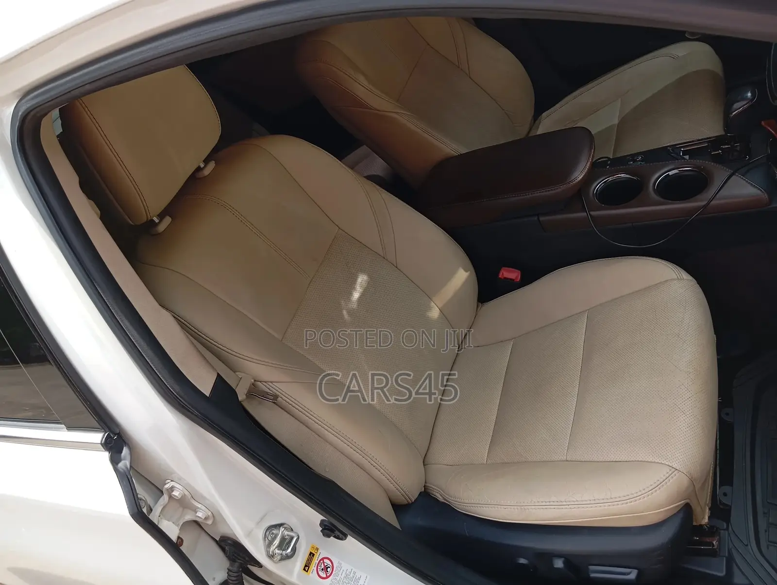 Toyota Avalon 2013 White