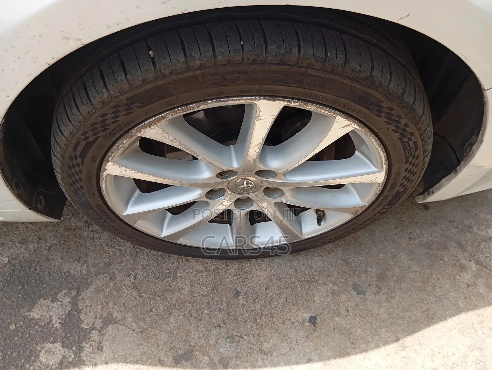 Toyota Avalon 2013 White
