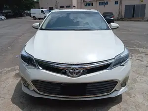Toyota Avalon 2013 White