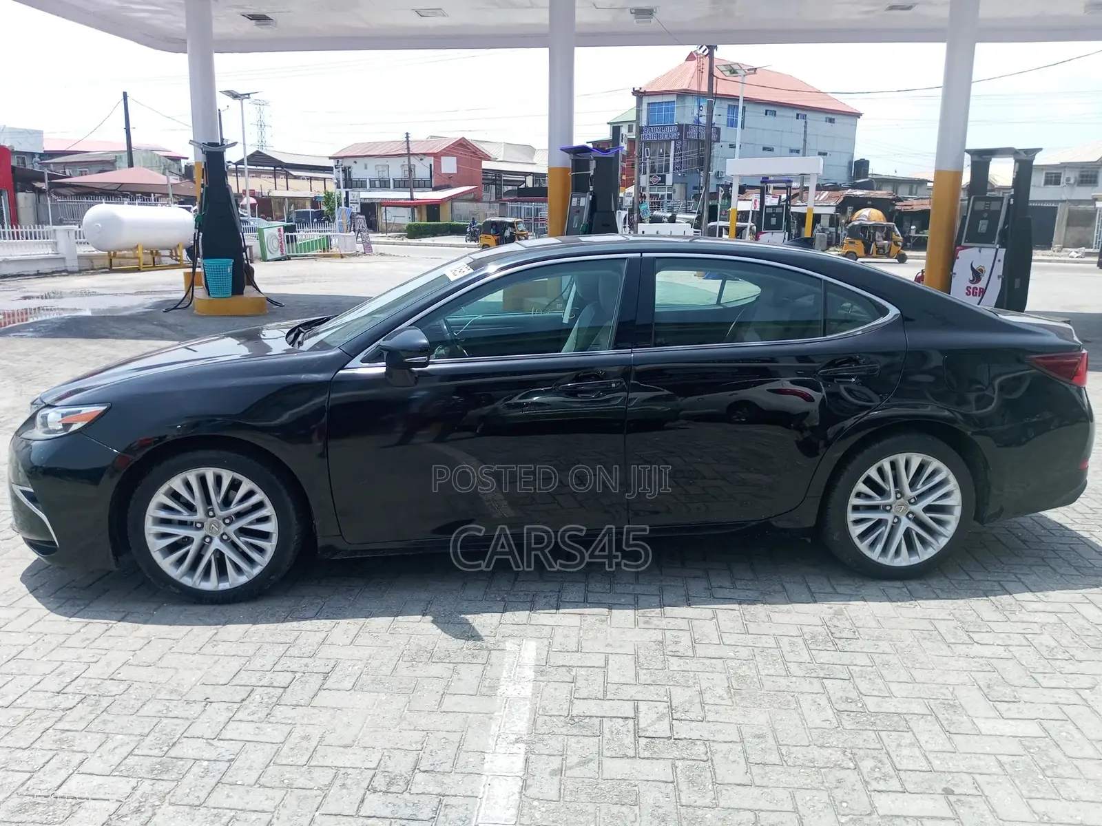 Lexus ES 2016 Black