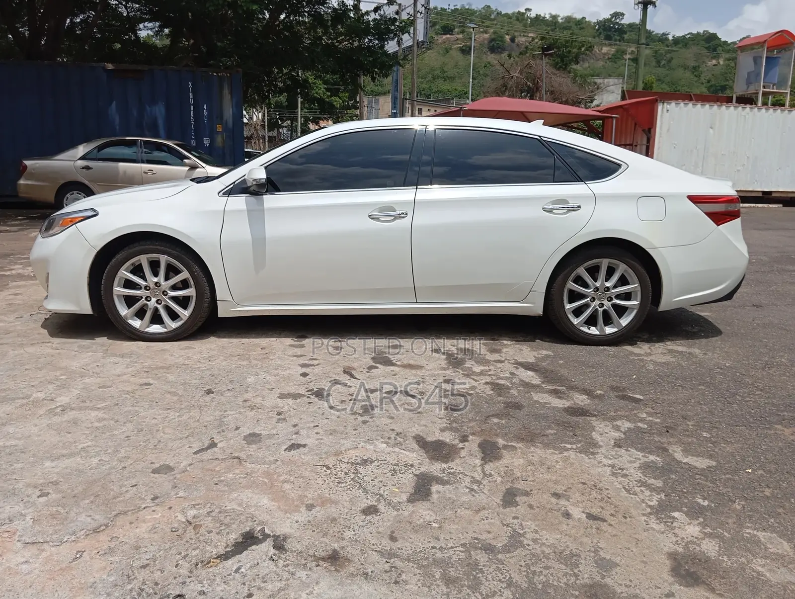 Toyota Avalon 2013 White