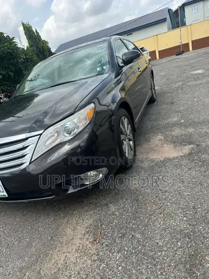 Toyota Avalon 2011 Black