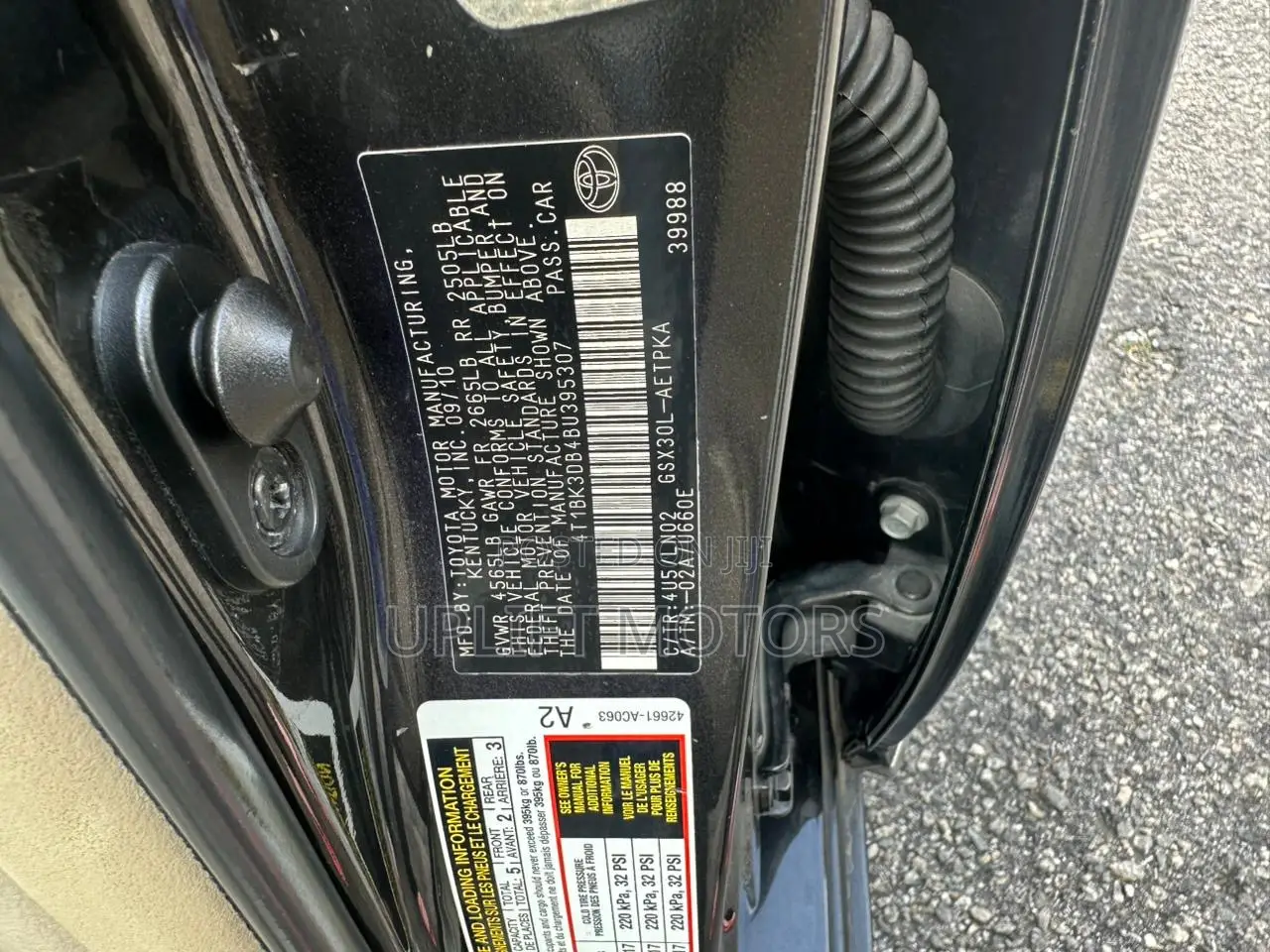 Toyota Avalon 2011 Black