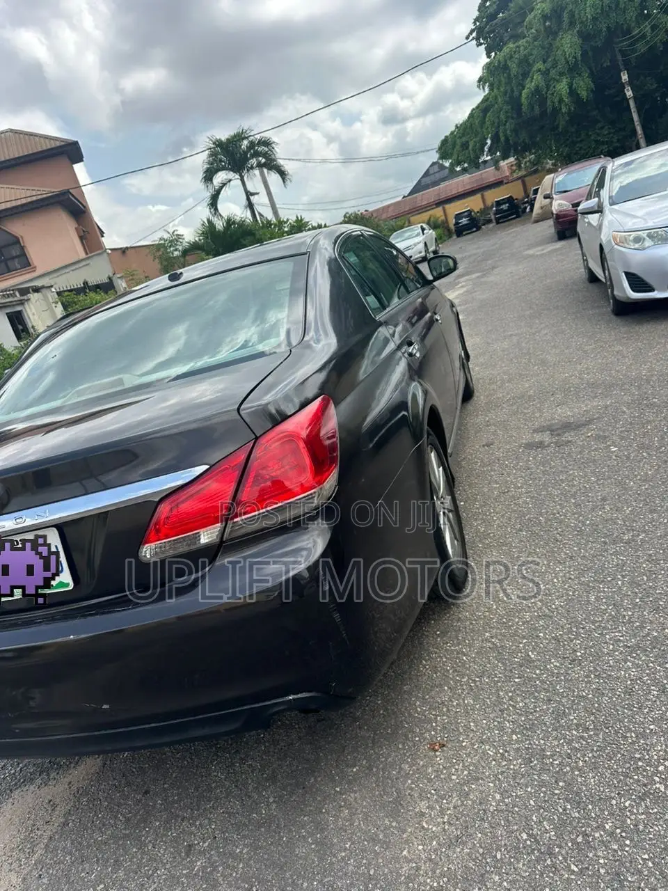 Toyota Avalon 2011 Black