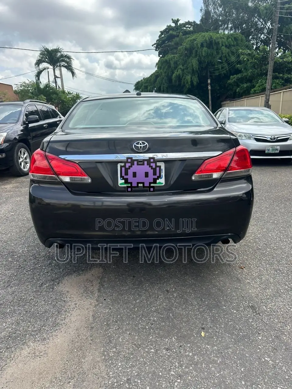Toyota Avalon 2011 Black
